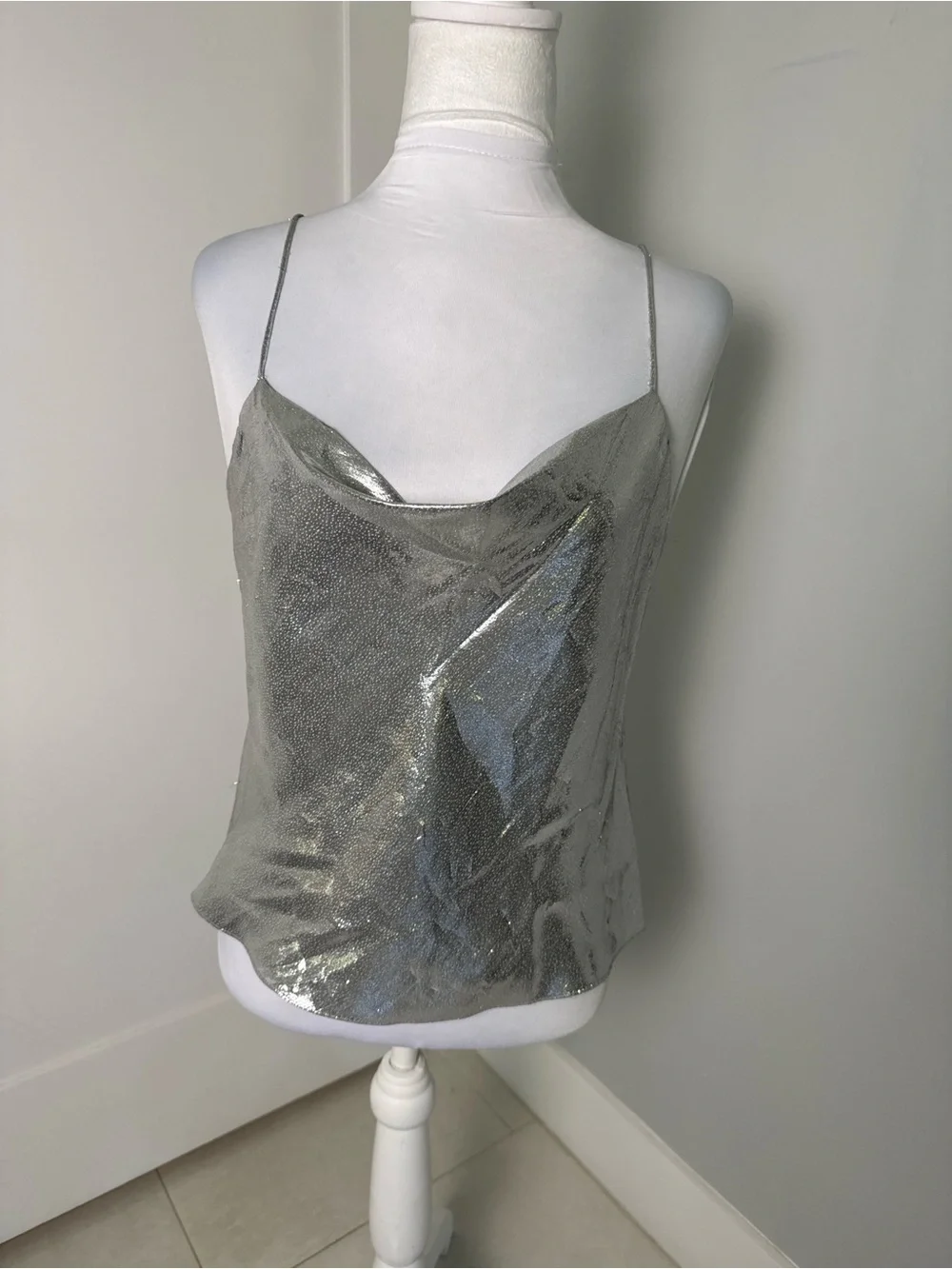 Alice + Olivia Harmon Drapey Silk Tank/Size Medium